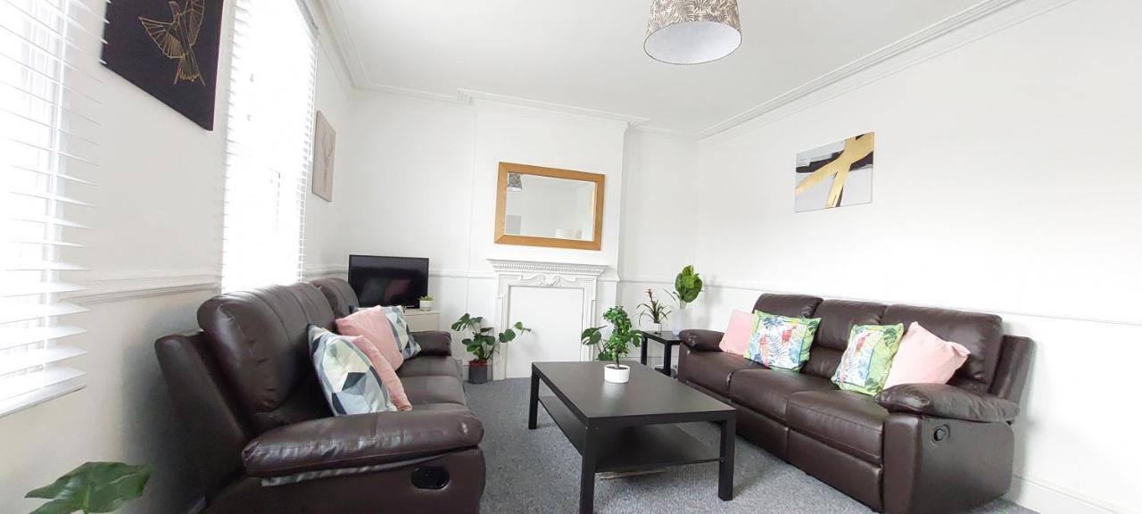 Very Spacious Two Bedroom Converted Apartment In East Croydon Esterno foto